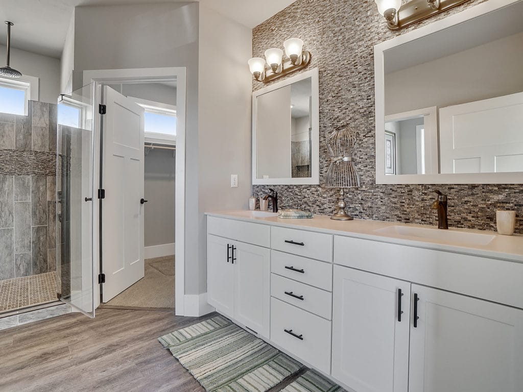 Large Bathroom With Walk-in Shower
